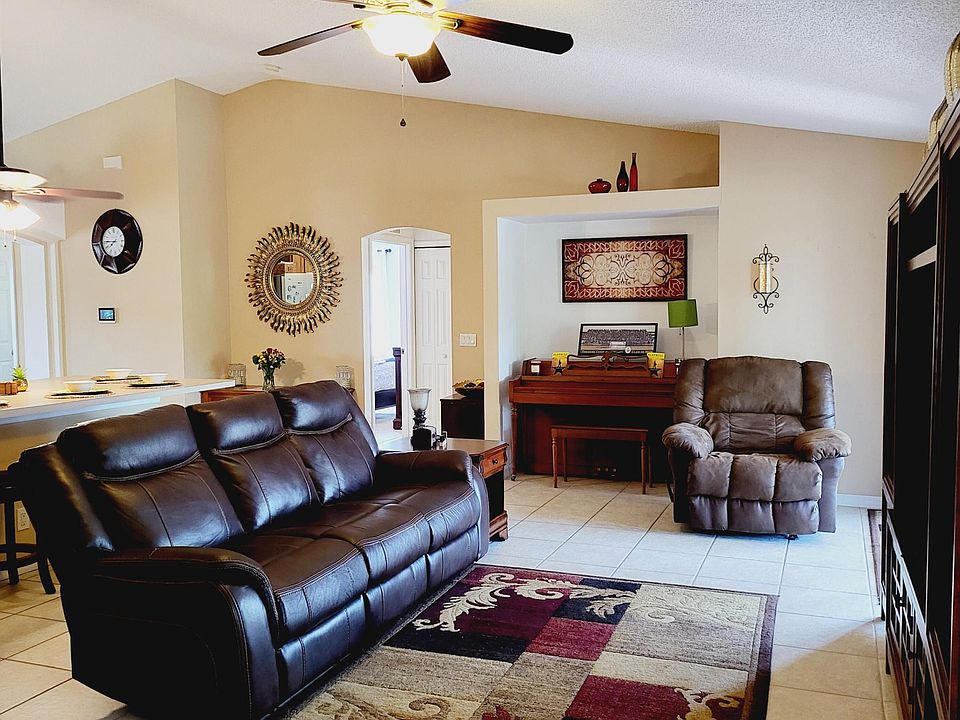 1st image of 538 SW Lairo Avenue
