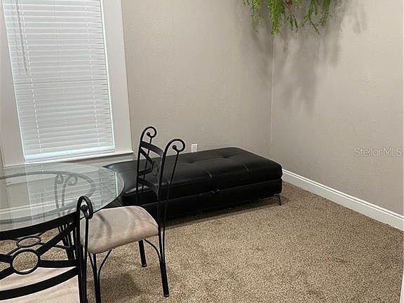 5th image of 719 Palmway St