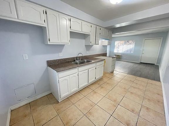 5th image of 2165 Raymond Ave APT 5