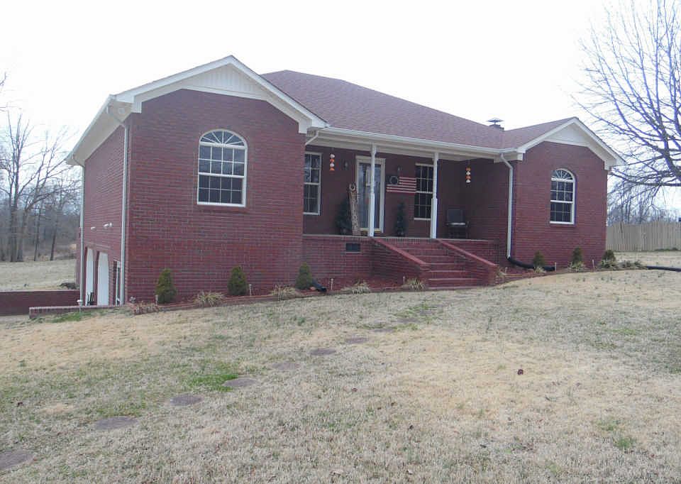 1st image of 6 Allison Dr