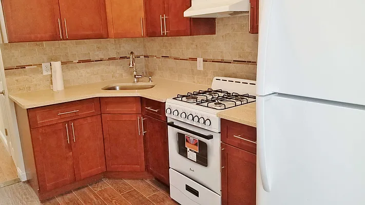 Rented by Azure Realty NY LLC | media 3