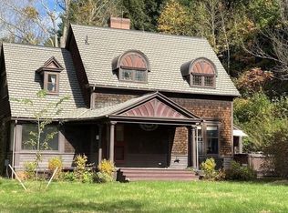 8 Montgomery Rd, Huntington, MA 01050