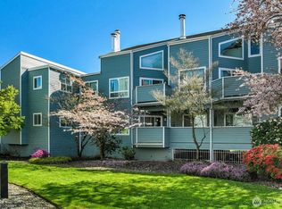21937 7th Avenue S #216, Seattle, WA