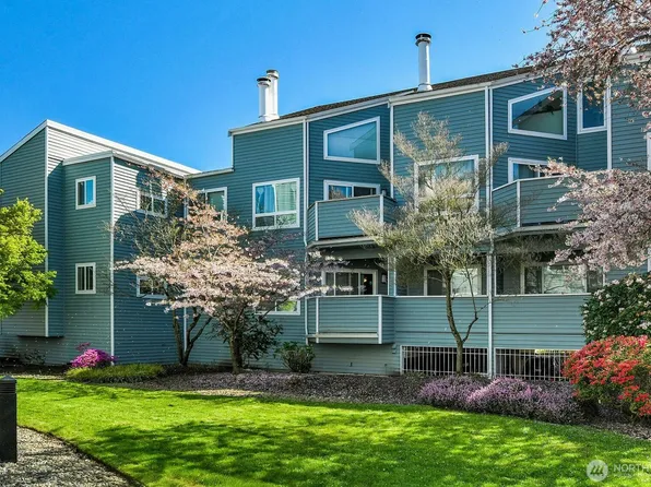 21937 7th Avenue S #216, Des Moines, WA 98198