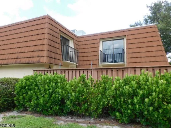 5235 Cedarbend Dr APT 4, Fort Myers, FL 33919