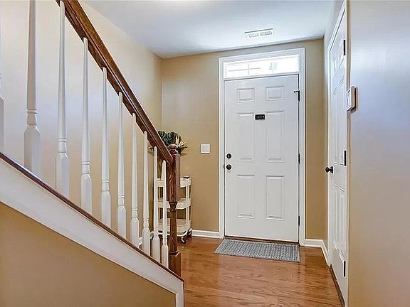 3rd image of 7741 Jackson Pond Dr