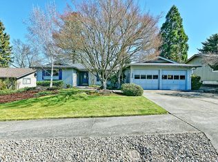 1440 Honeysuckle Ave, Medford, OR