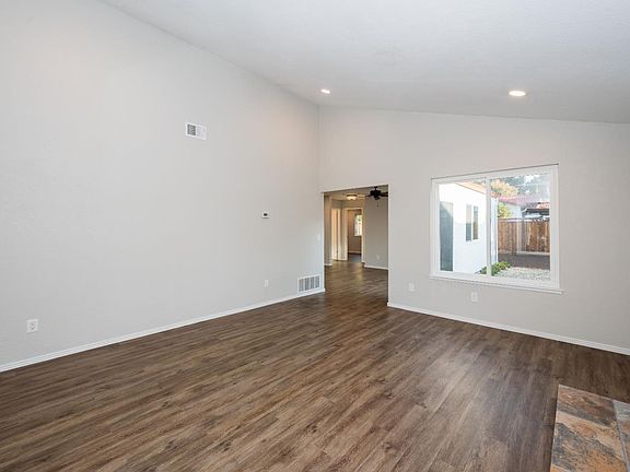 4th image of 362 Ryegate Ct