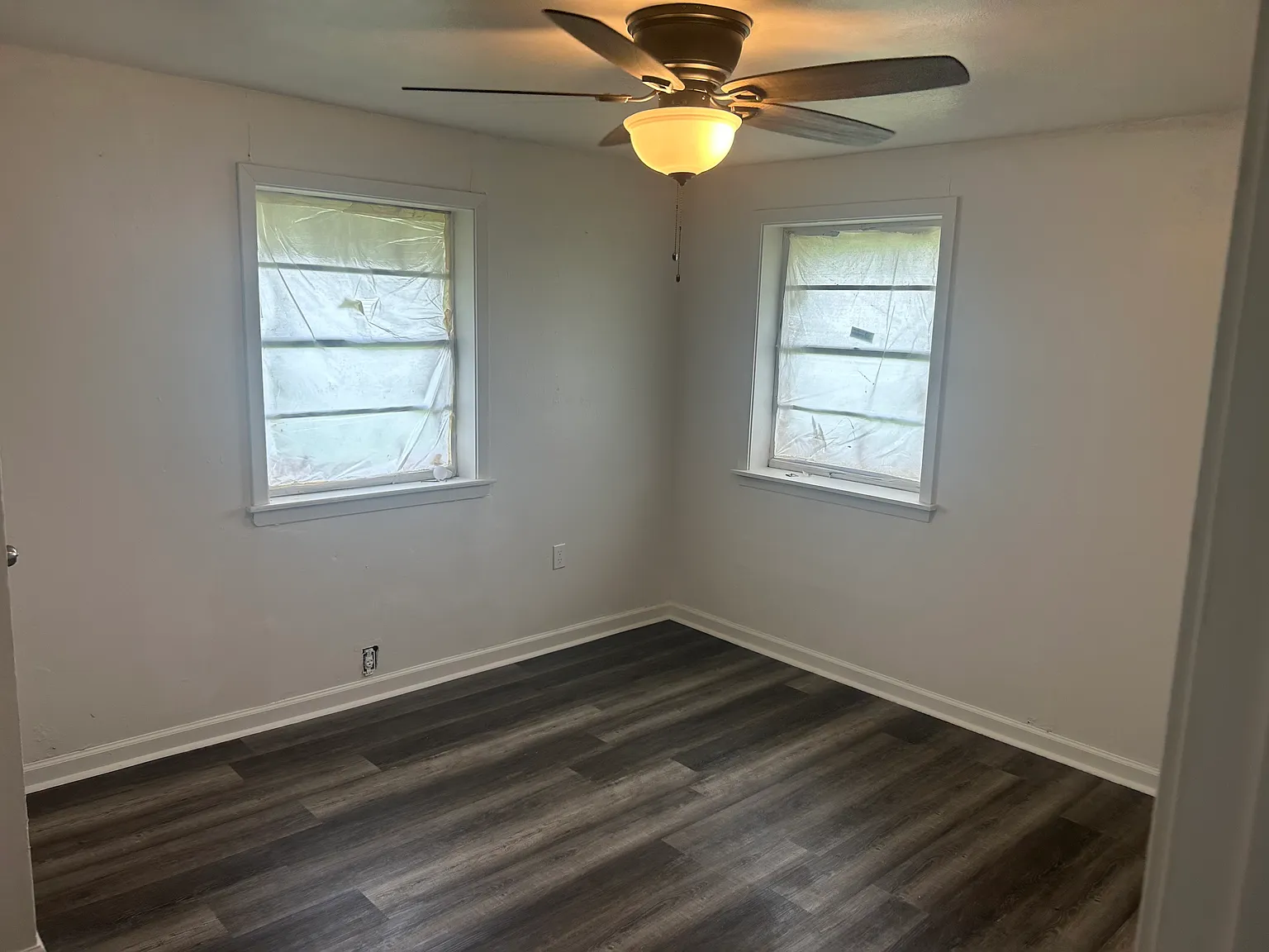 3 bed, 1200 sqft, $1,200 — Photo 4