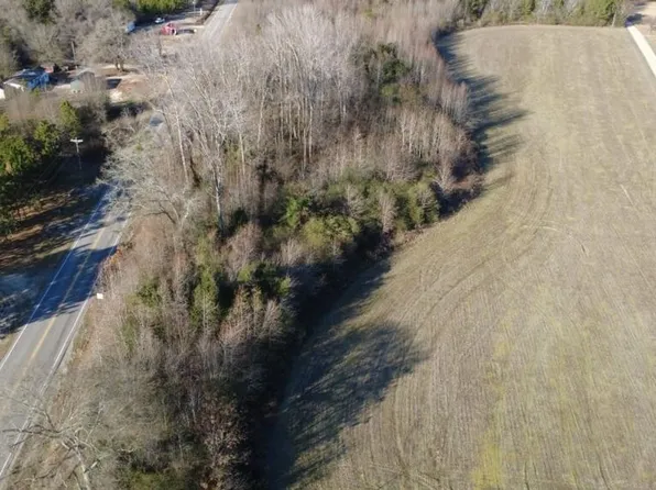 Pineville School Rd, Bennettsville, SC 29512
