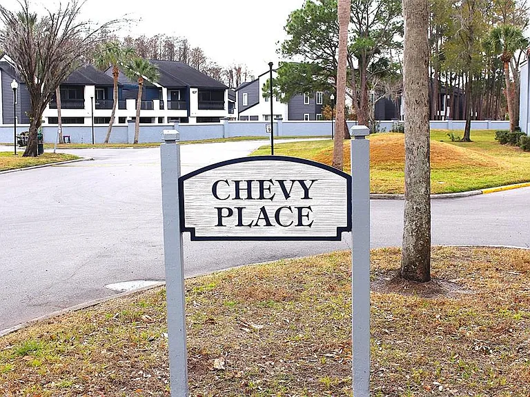 4707 Chevy Pl — Photo 22