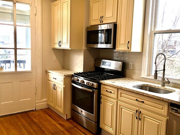2nd image of 110 Sherwood Ave Floor 2