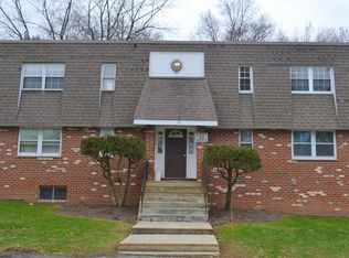22-88 Crescent Dr, Thiells, NY 10984