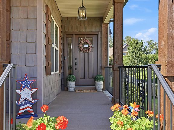 3rd image of 3499 Willow Lake Cir