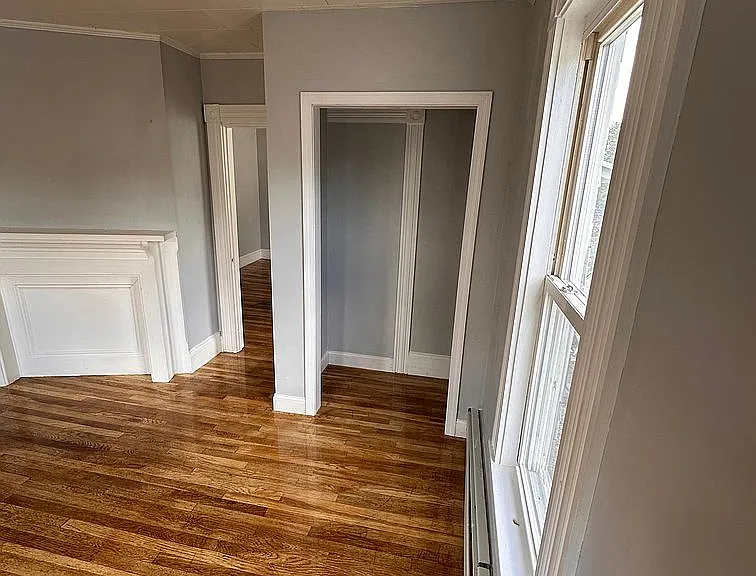 23 17th Ave #2 — Photo 3