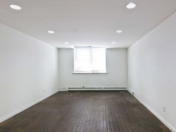 5th image of 8470 129th St APT Ln
