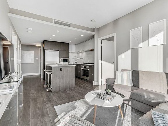 5th image of 680 Seylynn Cres #2005