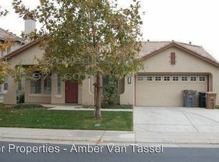 10072 Mosaic Way, Elk Grove, CA 95757