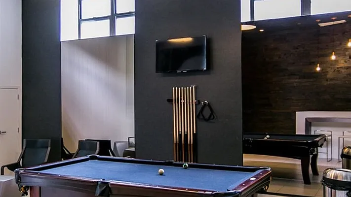 Rented by Nooklyn NYC LLC | media 21