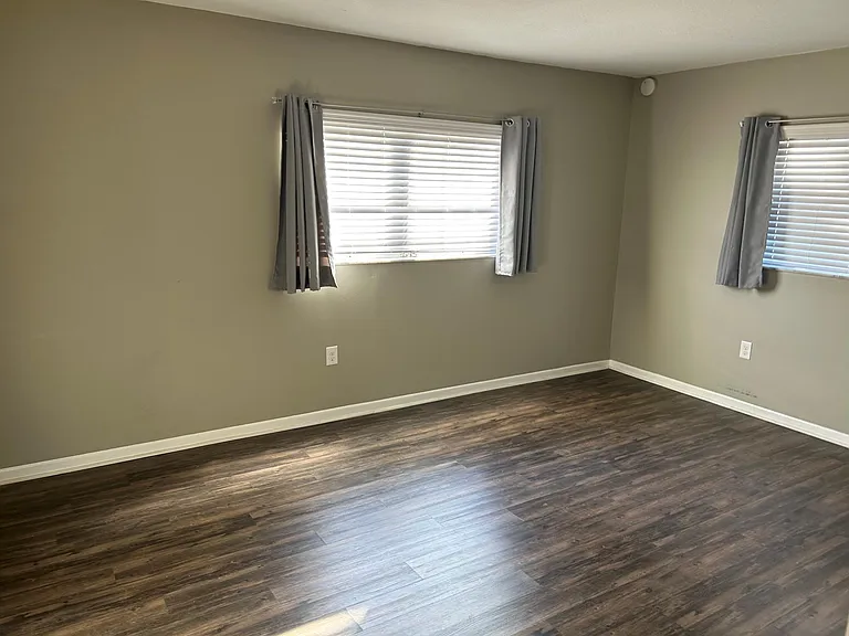 4050 4th St N #113 — Photo 9