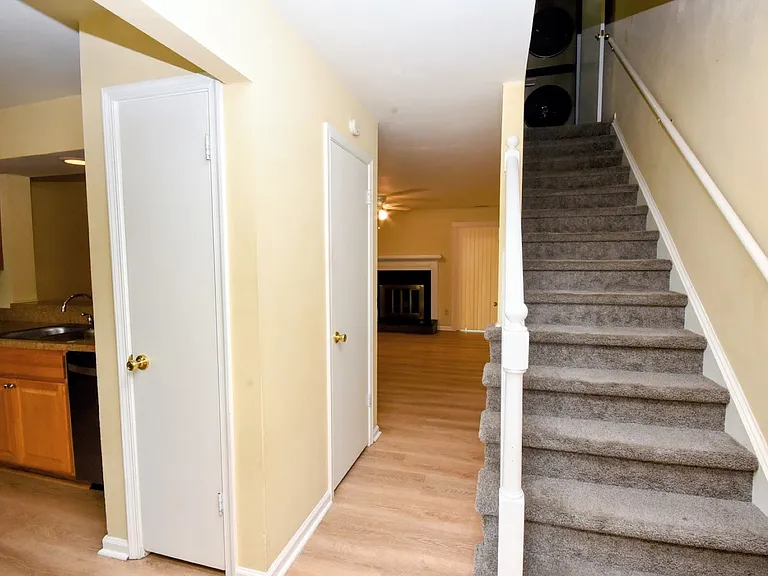 5216 Johnstown Ln — Photo 13