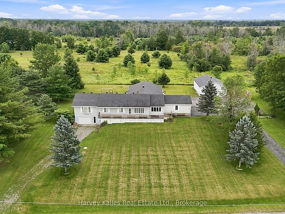 3rd image of 56 Golf Course Rd