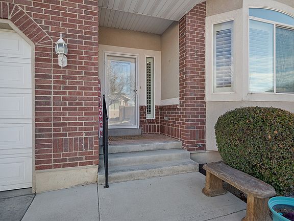 3rd image of 1693 W Peaceful View Way