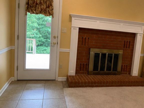 4th image of 406 N Park Dr