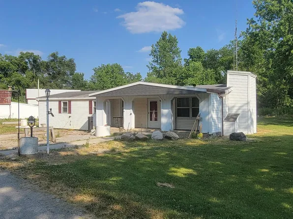 13226 Taylor Rd, Churubusco, IN 46723
