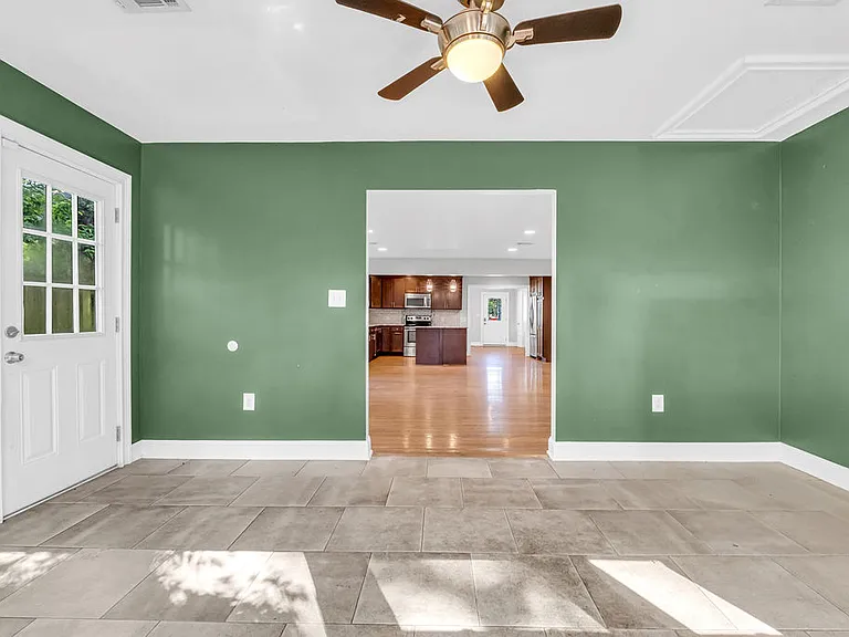 3826 Burrus St — Photo 15