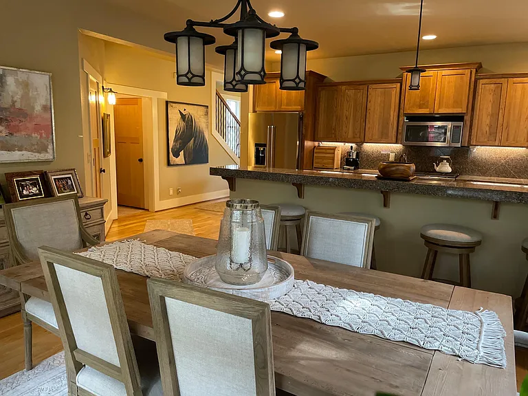 837 Yosemite Dr — Photo 12