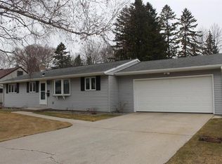 2312 38th St, Two Rivers, WI 54241