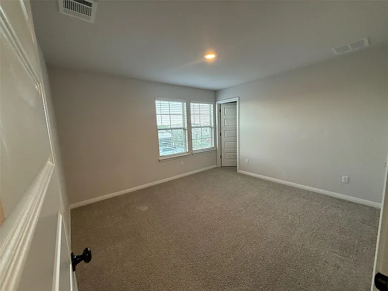 139 Gullivers Dr — Photo 31