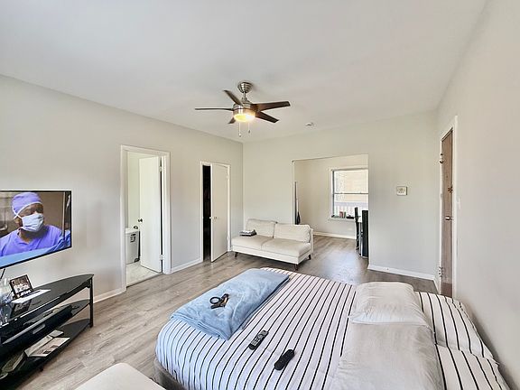 2nd image of 7637 N Rogers Ave #2E