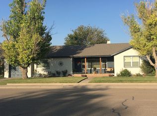 602 N Main St, Stratford, TX 79084