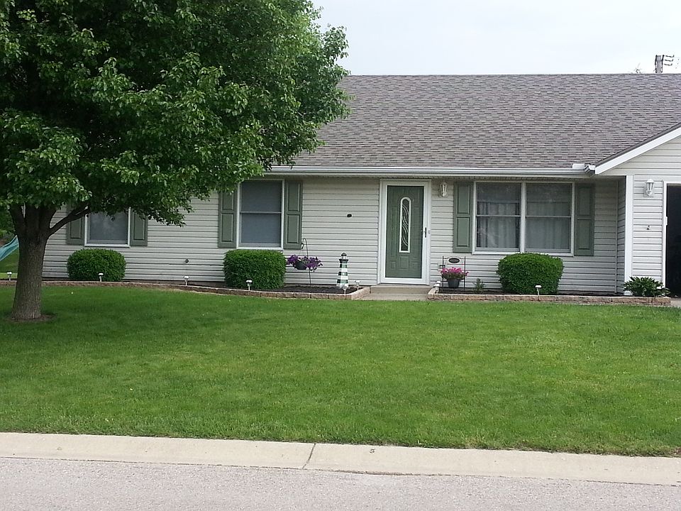 1st image of 3235 Redbud Dr