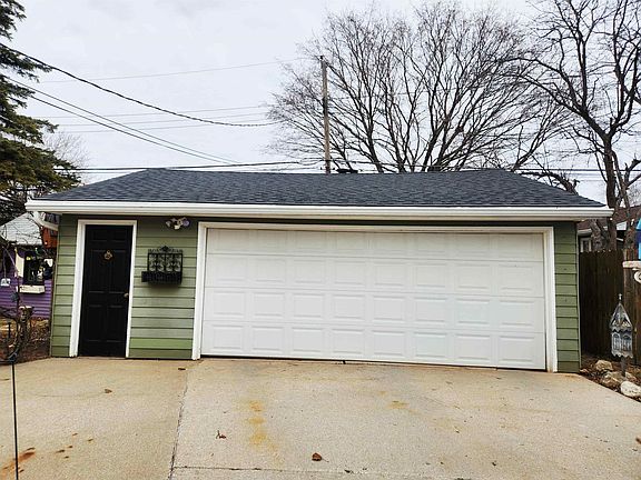 3rd image of 64 N Saint Josephs Ln