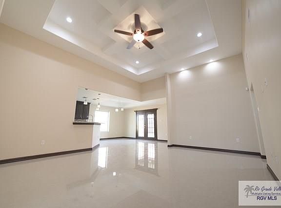 4th image of 7039 Lago Vista Blvd