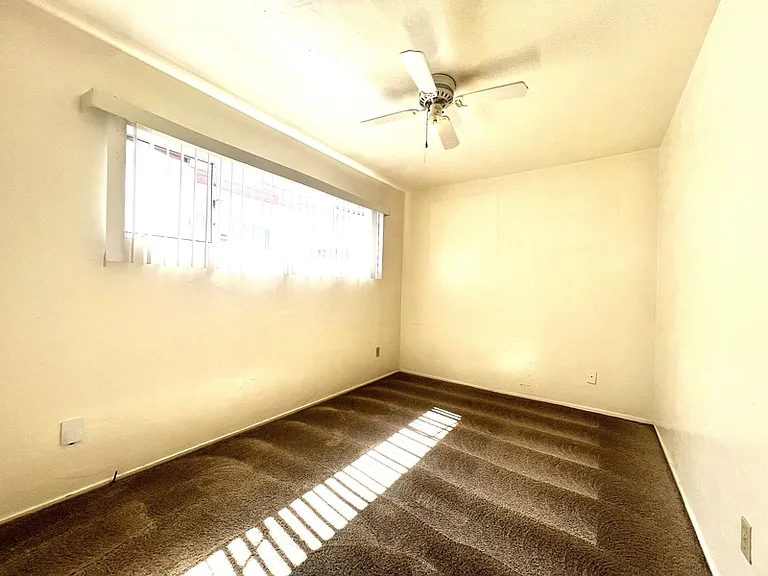 2160 Grand Ave — Photo 7