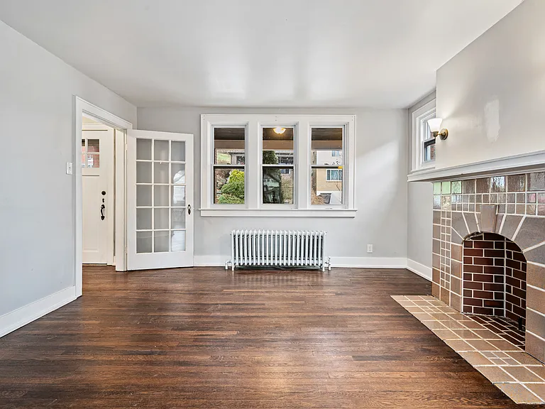 139 Sumner Ave — Photo 8