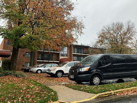 4th image of 3242 S 28th St APT 102