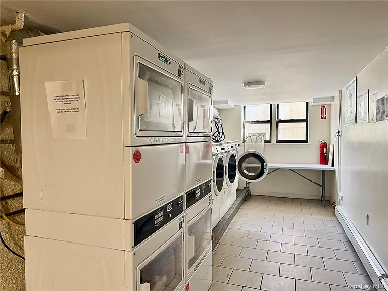 65 W Broadway #2G — Photo 11