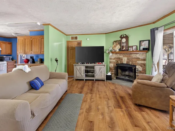 5675 Union Cors, Rose City, MI 48654