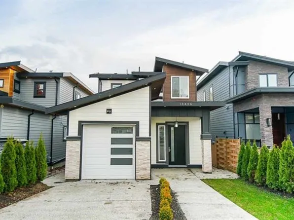 15456 Russell Ave, White Rock, BC V4B 2R3