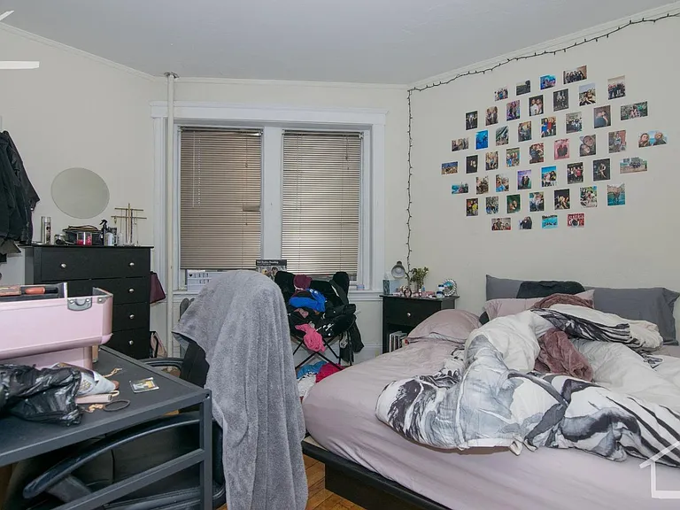 64 Egmont St #1 — Photo 7