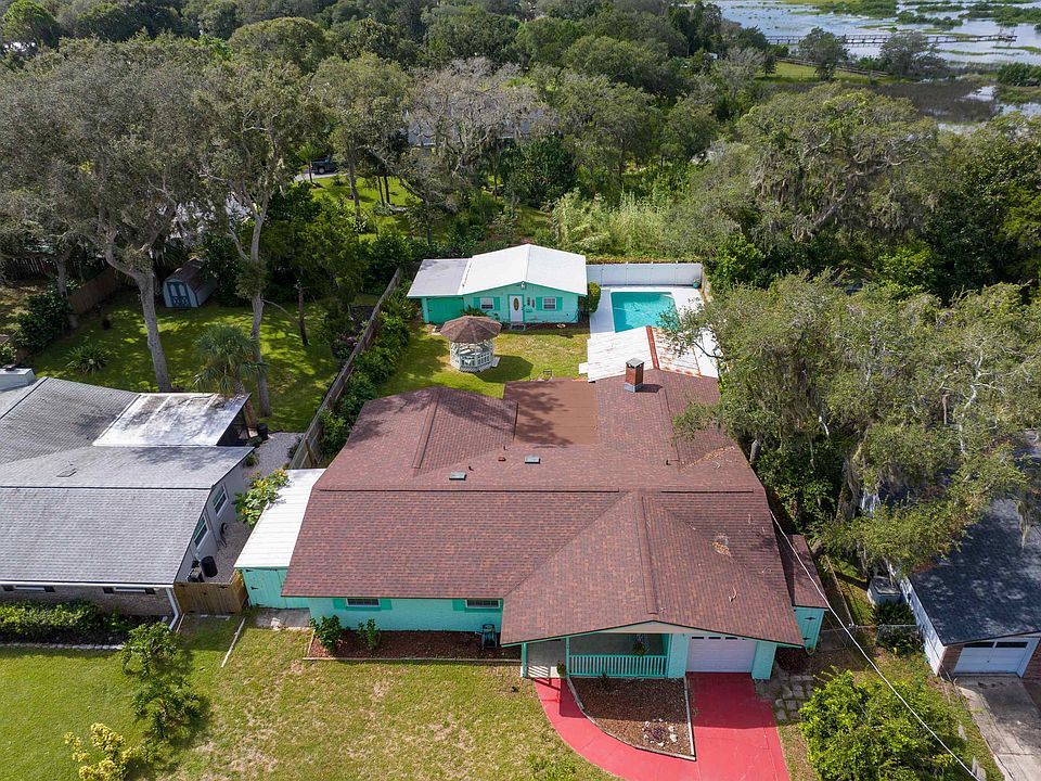 1st image of 19 Marilyn Ave