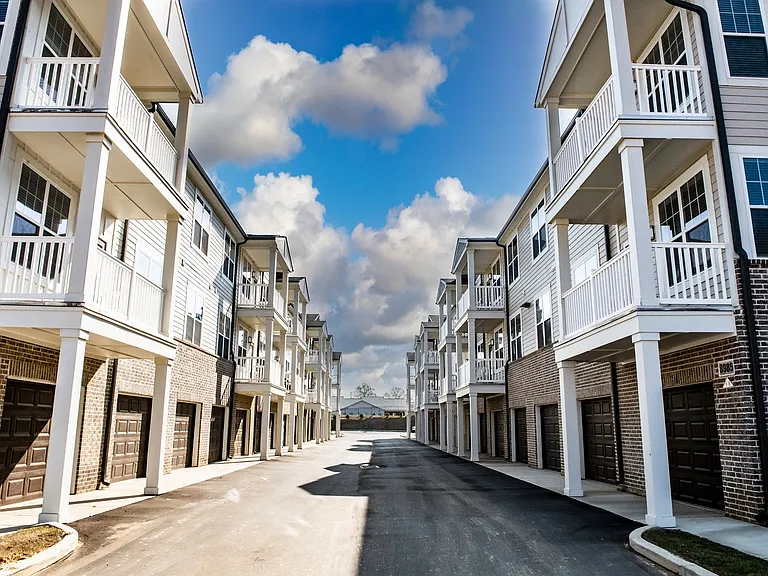 City Place at Germantown Apartments — Photo 20