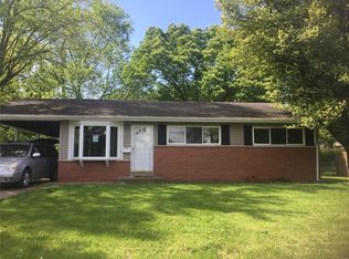 1820 Parker Rd, Florissant, MO 63033