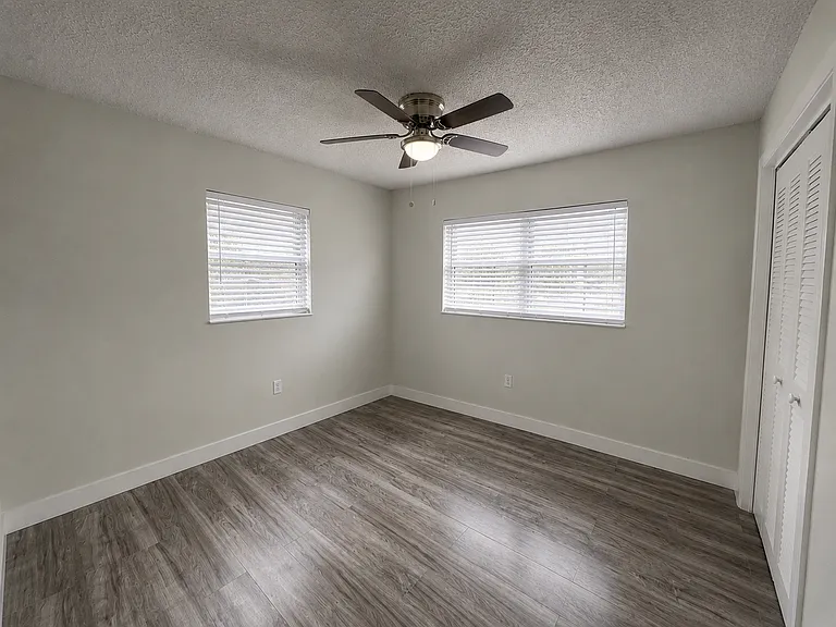 8541 Grand Canal Dr — Photo 8