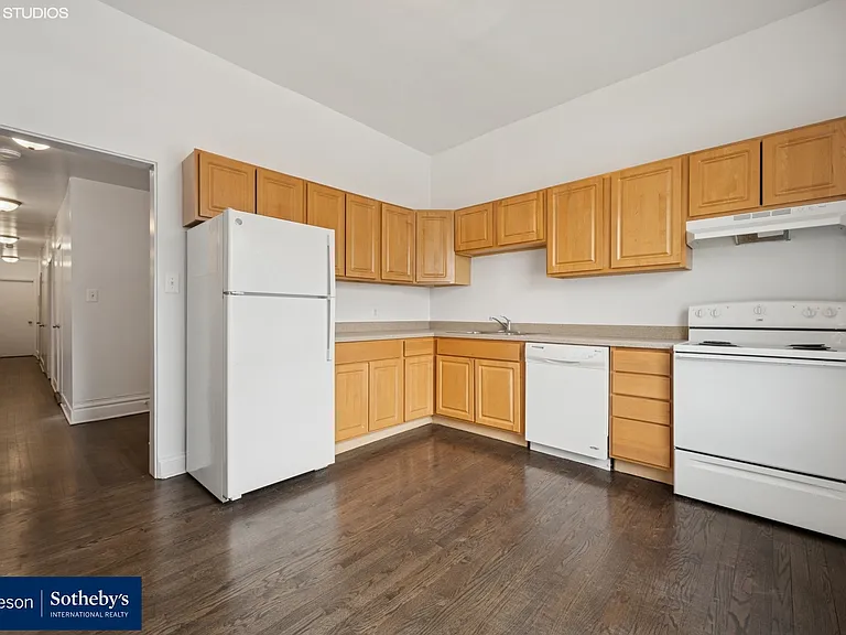 670 W Sheridan Rd #2 — Photo 6